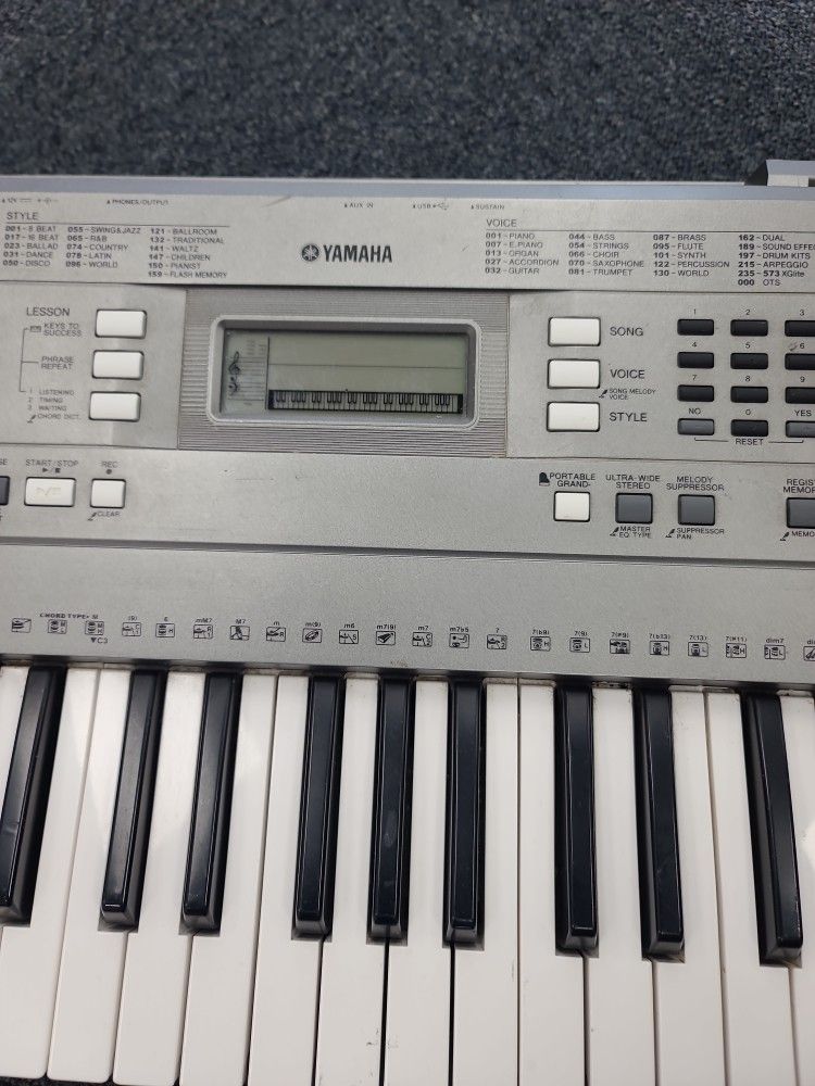 PIANO YAMAHA 🎹