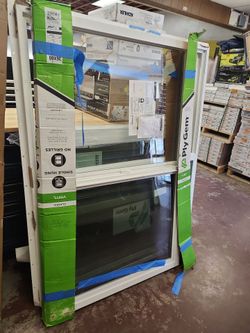 Ply Gem
35.5 in. x 59.5 in. Classic Series White Vinyl Insulated Single Hung Window with HP Glass, Screen Included