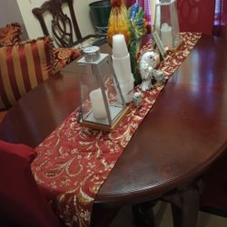 Table And 4 CHAIRS $175 Or Best Offer