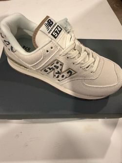 New Balance 574 Sea Salt Leopard W/ women size 6