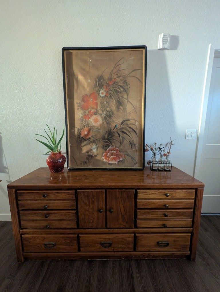 Dresser Free 15 Ave And Thunderbird 