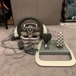 Xbox 360 Racing wheel/peddles 