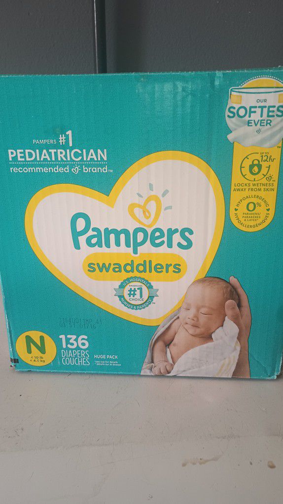 Newborn Pampers Swaddlers Box