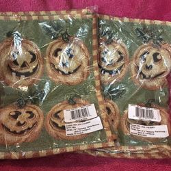 Halloween Set Of 8 Jack O’ Lantern Tapestry Placemats Place Mats NEW in Package!