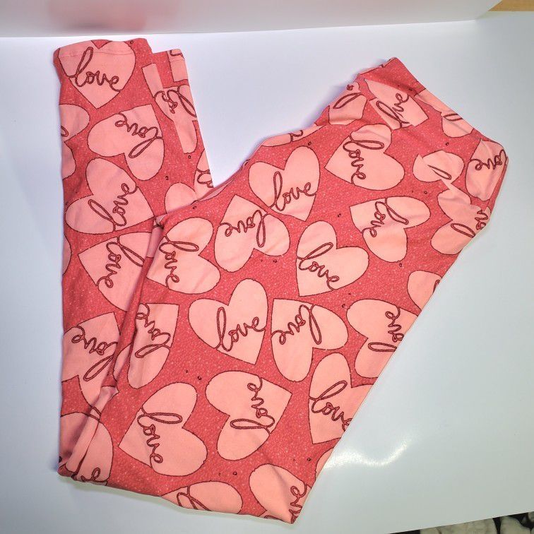 Lularoe Valentines Heart Leggings Tall & Curvy Pink