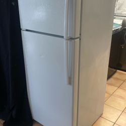 GE 28”W 