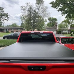 Truck Bed Tonneau Cover