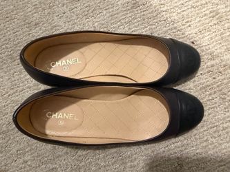 AUTHENTIC Chanel Ballet Flats 🖤 35.5