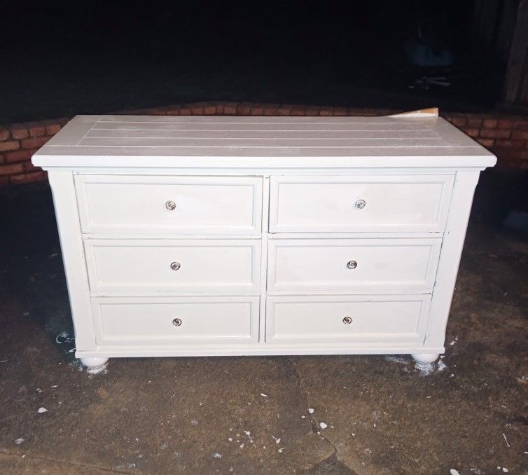 Wooden Vintage 6 Drawer Dresser With Mirror For Sale