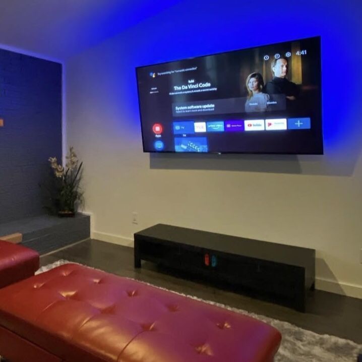 TV MOUNT