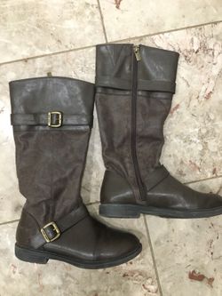 NINE WEST GIRLS LEATHER BOOTS SIZE 2