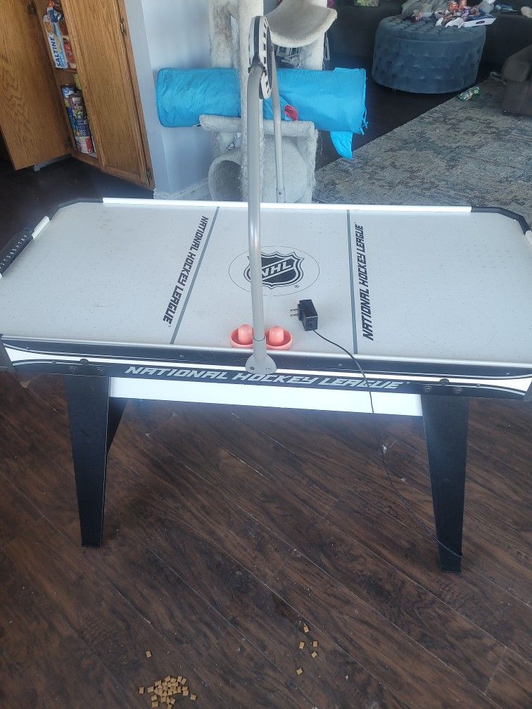 air hockey table game w sounds score board