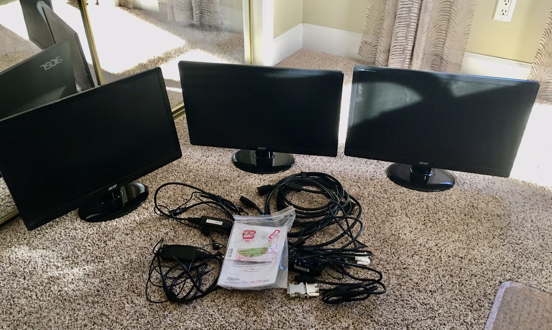 3 Acer Computer Monitors With All Wiring Excellent Condition