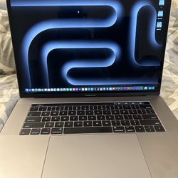 15”Macbook Pro Touchbar/Serato DJ/Final Cut/Garageband