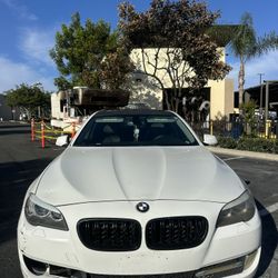 2011 BMW 5.28i Clean Title 