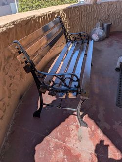 Outdoor Garden Bench with Cast Iron Frame