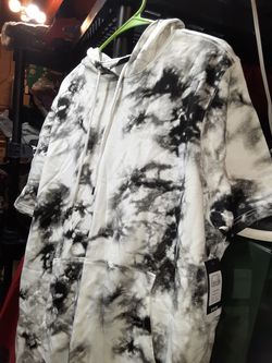 XL hoodie tee