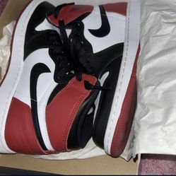 Air Jordan 1 Retro High Tops