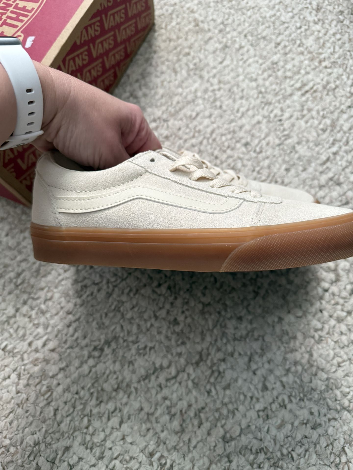 NIB Vans Ward Sneaker - Women's SIZE 8