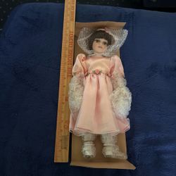 Spring Tea Doll Avon 15 Inches  Vintage Never Out Of Box Or Used New