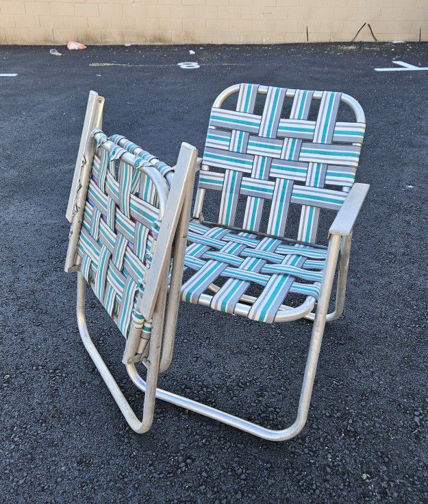Vintage Folding Lawn Chairs 