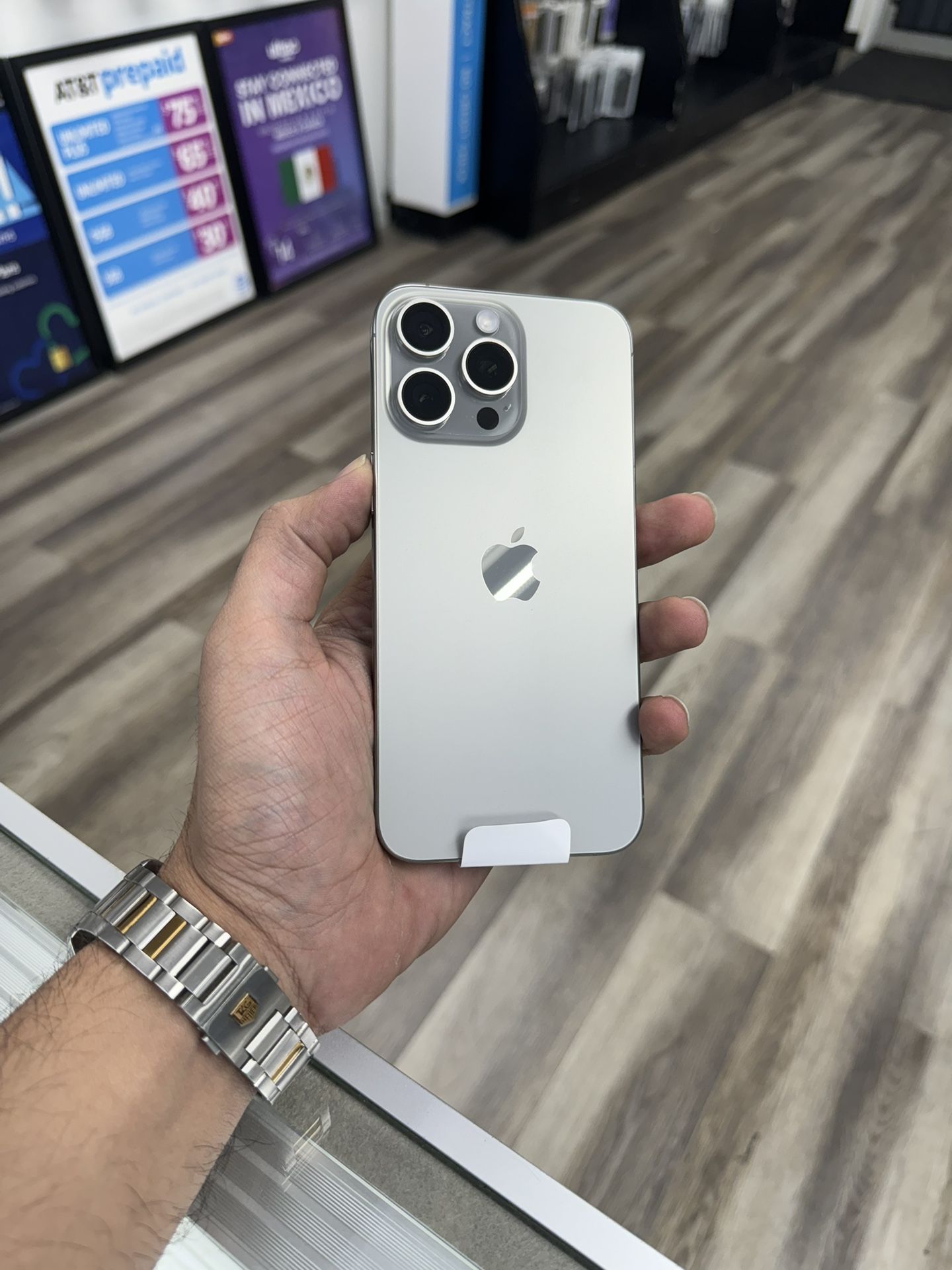 Iphone 15 Pro Max Factory Unlocked * Payments Available No Credit Needed*