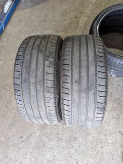 255/40R21 MICHELIN PAIR OF TIRES