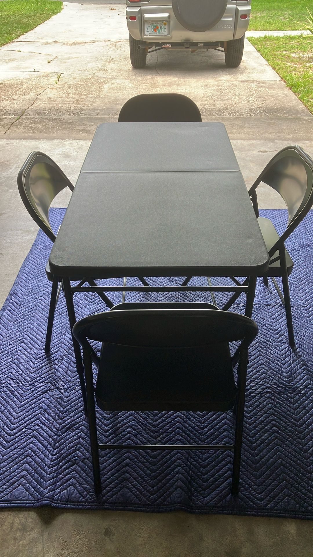 Folding Table With 4 Metal Chairs