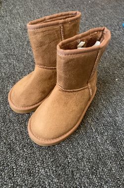 New kids boots size 10
