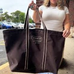 Coach Outlet Vintage Shopping Bag (Extra Large Tote Bag Espresso Interior)