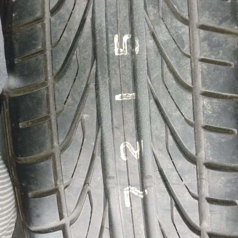 Used Universal Rim With Brand New Tire