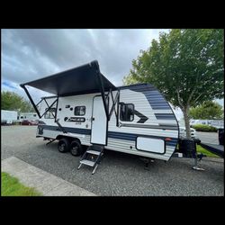 Travel Trailer 25ft 