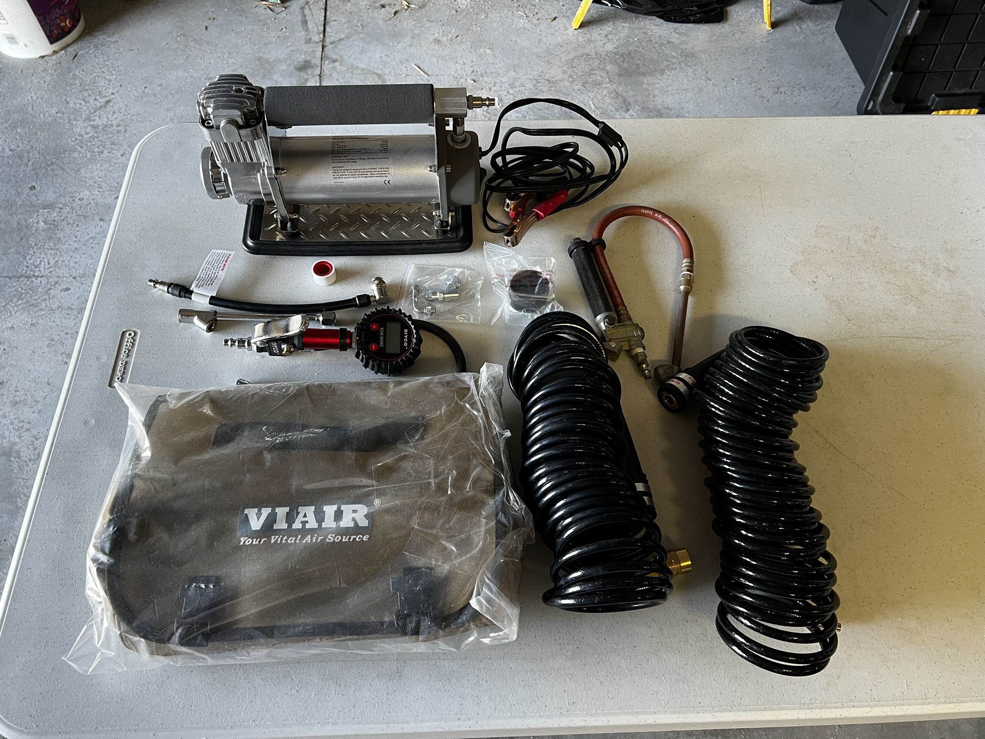 Viair 12v Portable Compressor 150PSI Great For RV