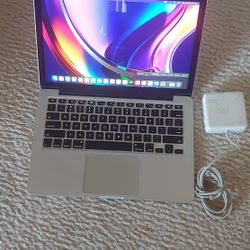 Apple MACBOOK Air Laptop 13" Intel Core 