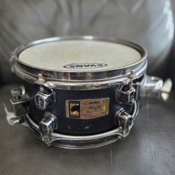 Mapex black panther Maple Snare