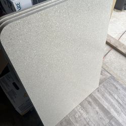 Rv Table Aprox 26 X38 “