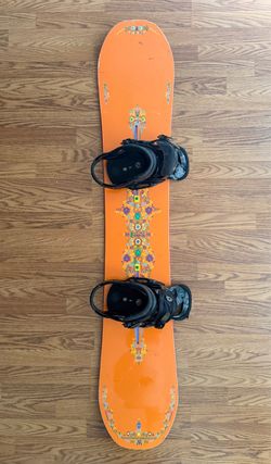 Burton Deja Vu 154 Snowboard with Lexa EST Bindings