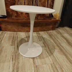 White Tulip Dining Table