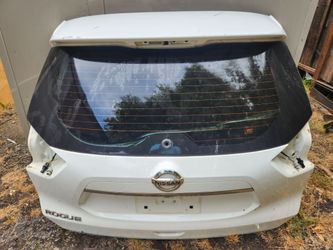 2018 nissan rogue  tailgate