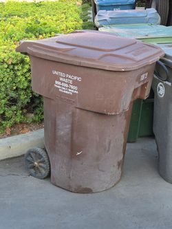 Rare 3rd Gen 98g Roto Trash Can