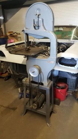 Delta Milwaukee 14 Inch Band Saw Wood Cutting Bandsaw