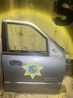 Ford Expedition Door with glass - passenger side