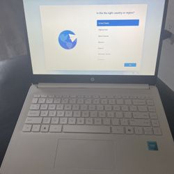 HP Ultrabook Laptop • 8GB RAM • 1.3TB Storage