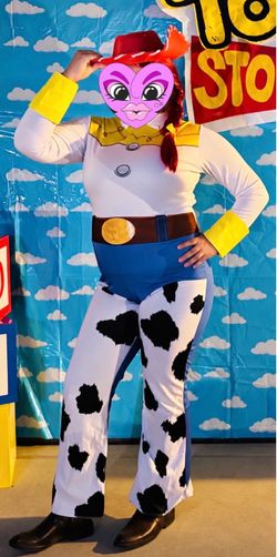 Disney Pixar Toy Story Jessie Adult Costume + Hat – Slightly Used