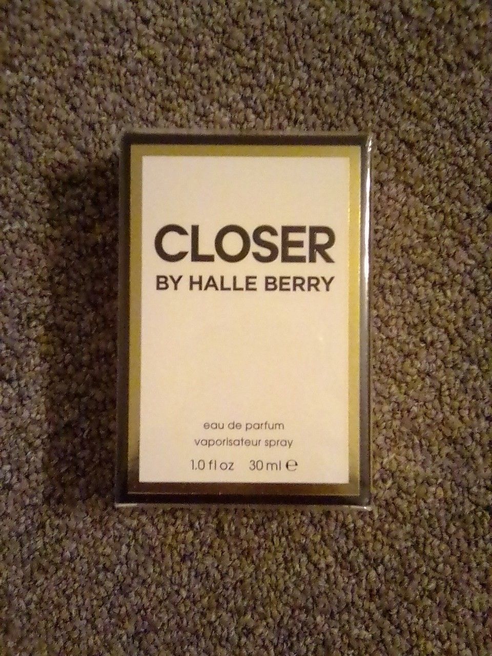 Halle berry perfume closer