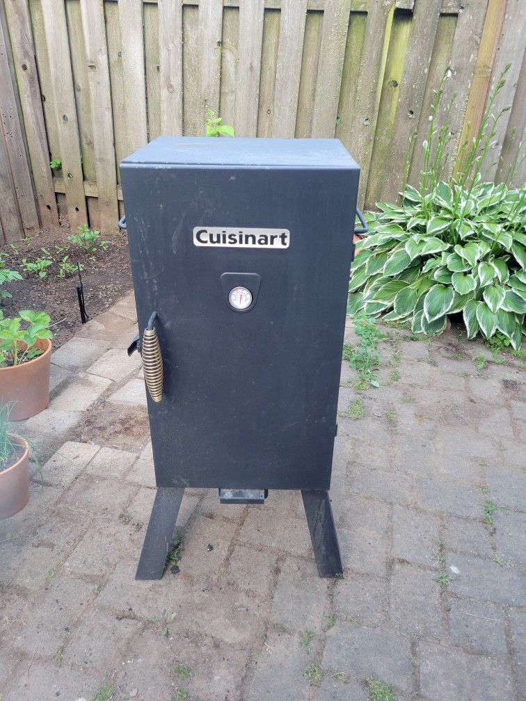 Electric Cuisinart Smoker