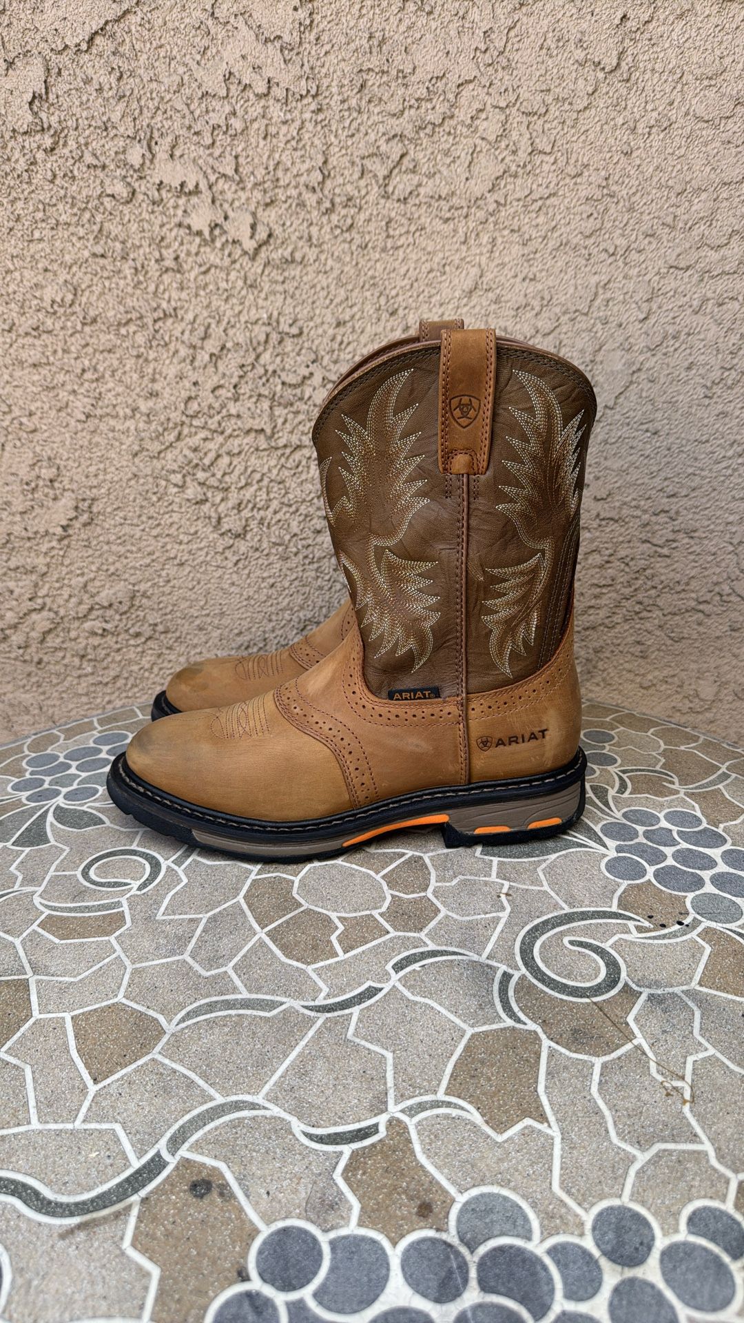 WORK BOOTS ARIAT SOFT TOE SIZE 10 MENS