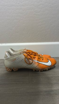 RARE TENNESE Nike Football Cleats