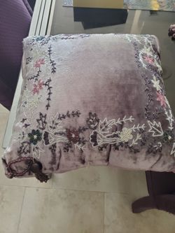 See 2 pix Lavendar Velvet embroided with beading flowers throw pillow decor