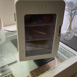 Vanity Planet Mini Fridge